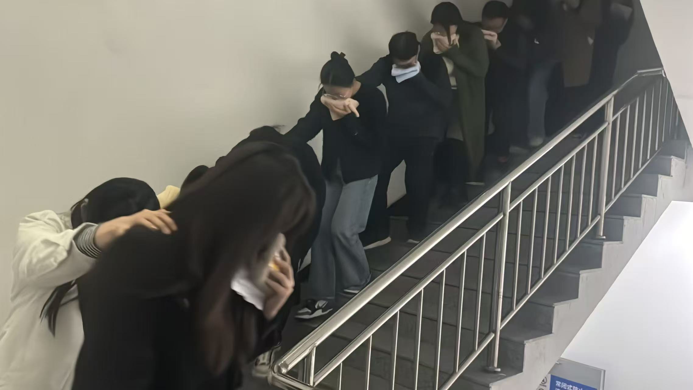 王霄涵--基础公司开展消防疏散演练活动 (2).jpg