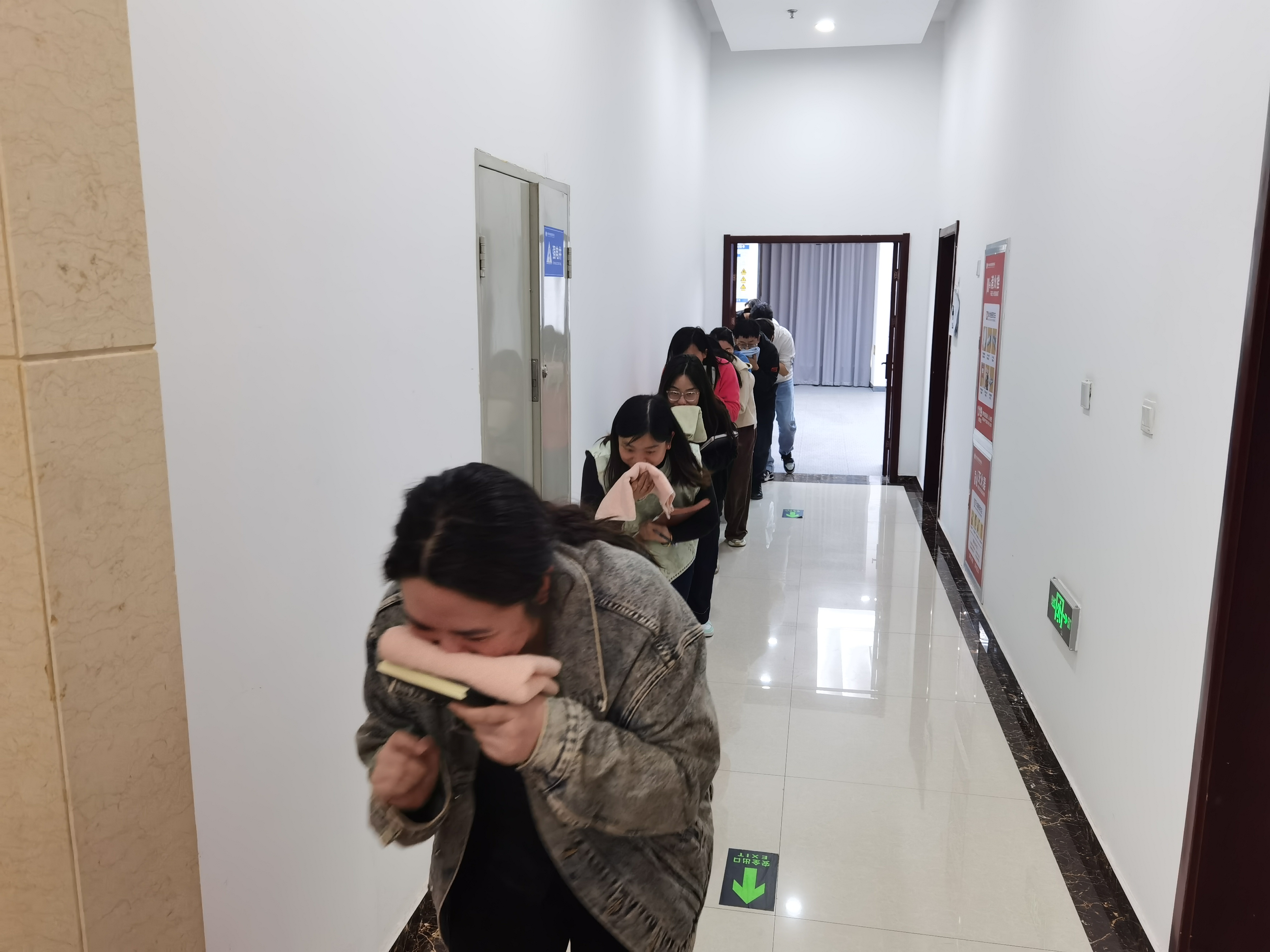 3.27-应急公司组织消防安全培训及演练 (2).jpg