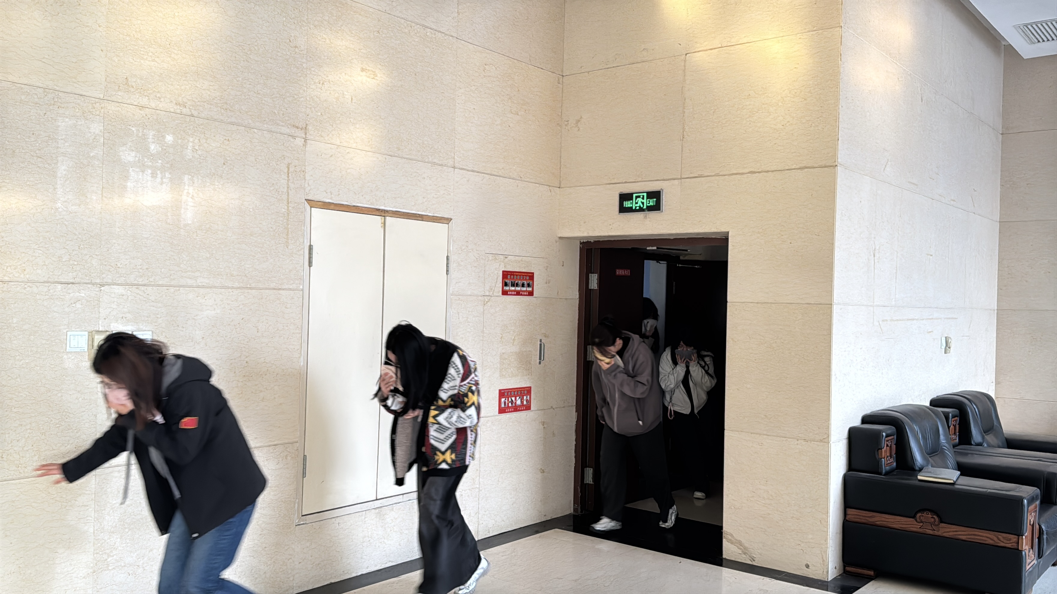 微信图片_20251104171902.jpg 微信图片_20251104171902.jpg